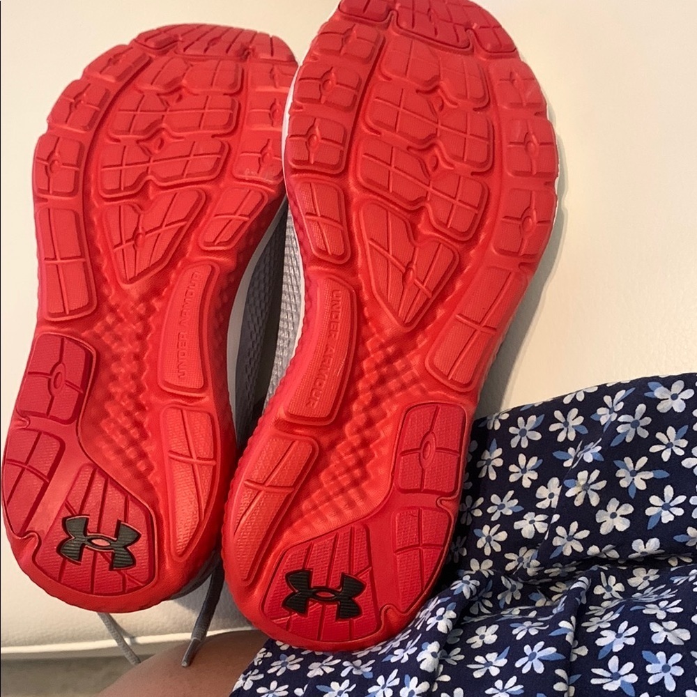 Under Armour Gray and Red Sneakers with Breathable Mesh - Picture 4 of 4
